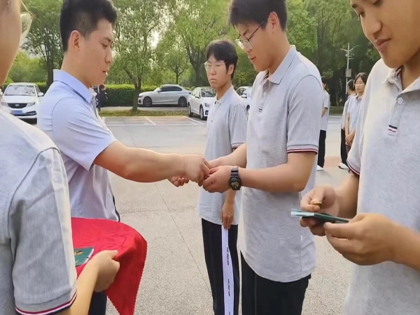 1716292426533551.jpg 5cb1d111f46812545c51fb44cc69bf3.jpg